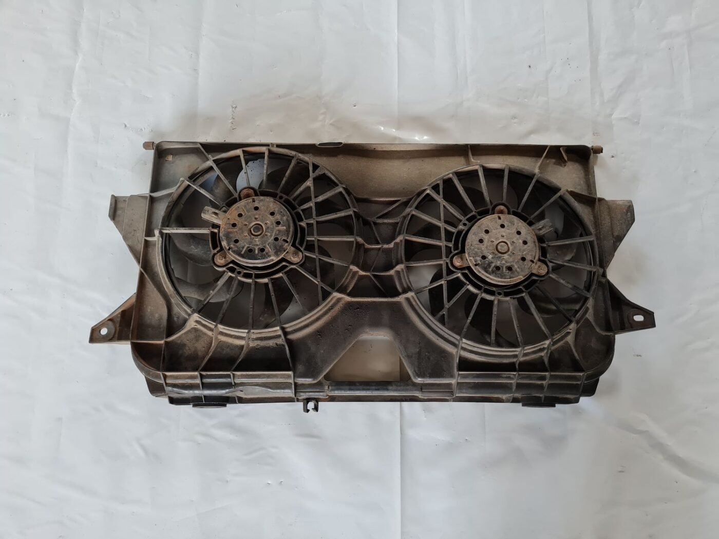 Dzesēšanas radiatora ventilators priekš CHRYSLER VOYAGER 2006