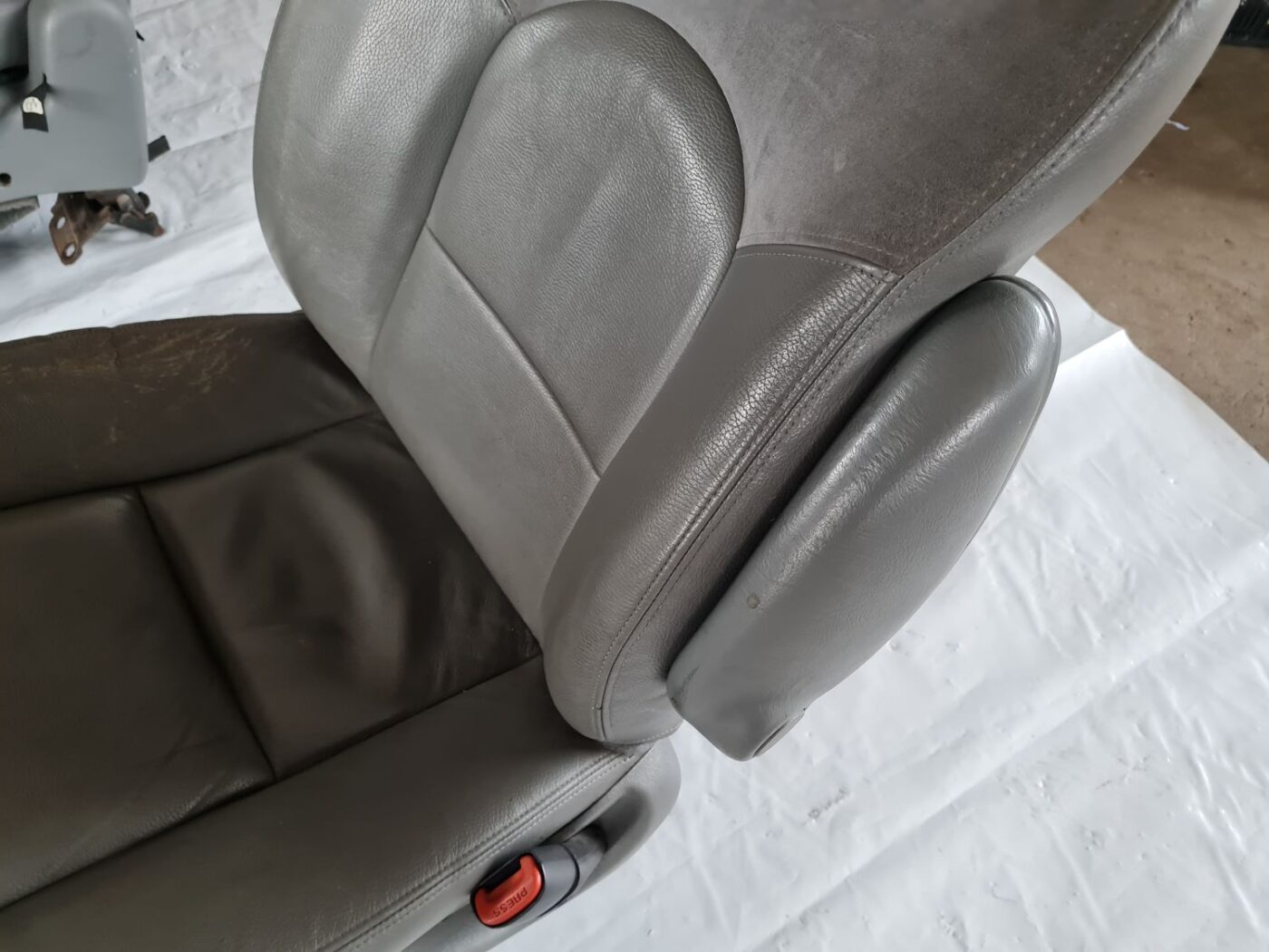 Priekšējais labais sēdeklis priekš CHRYSLER VOYAGER 2006