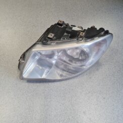 Priekšējais kreisais lukturis priekš CHRYSLER VOYAGER 2006