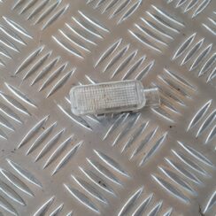 Apgaismojums durvju apdarē priekš VW GOLF IV 1999