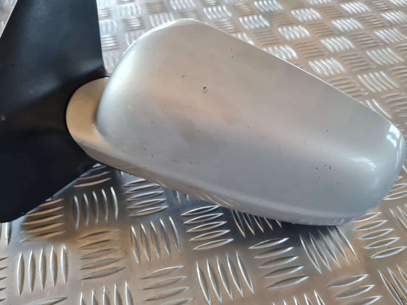 Ārējais spogulis, pa kreisi priekš VW GOLF IV 1999 10 Ārējais spogulis, pa kreisi priekš VW GOLF IV 1999