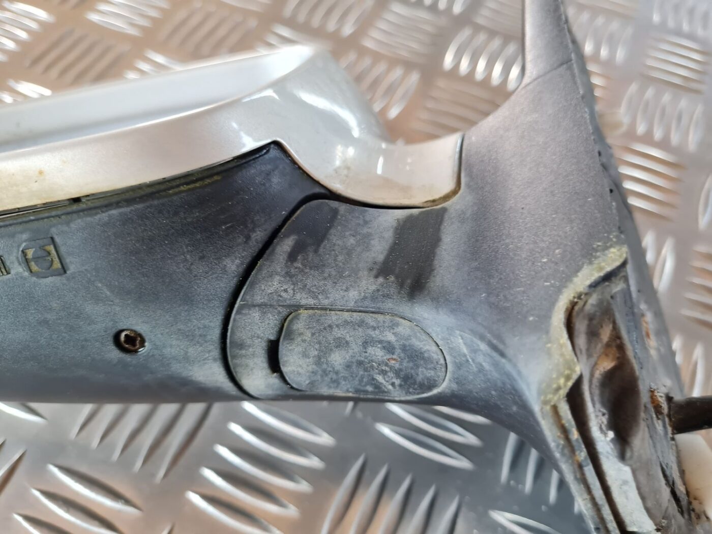 Ārējais spogulis, pa kreisi priekš VW GOLF IV 1999 3 Ārējais spogulis, pa kreisi priekš VW GOLF IV 1999