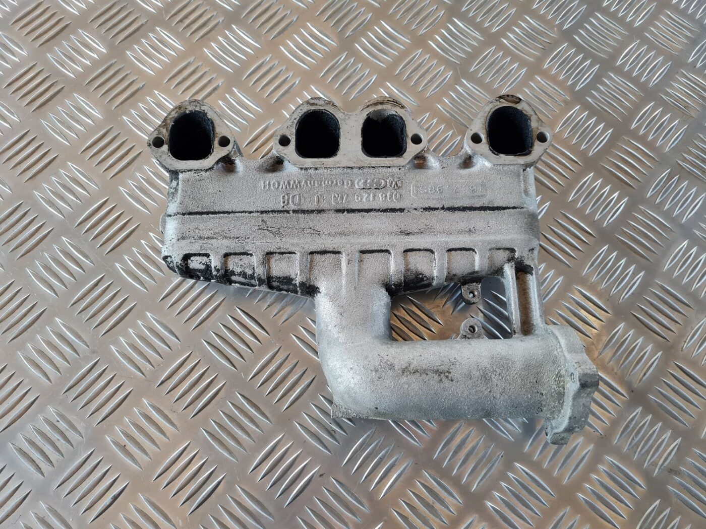 Ieplūdes kolektors priekš VW GOLF IV 1999