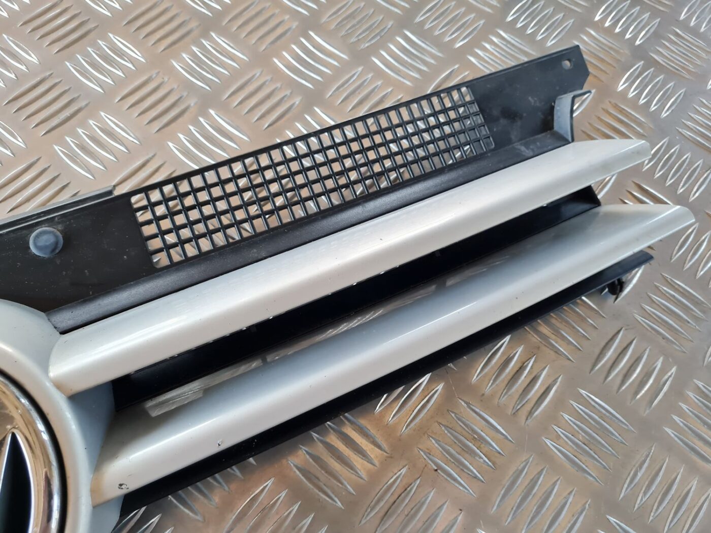 Bufera reste priekš VW GOLF IV 1999