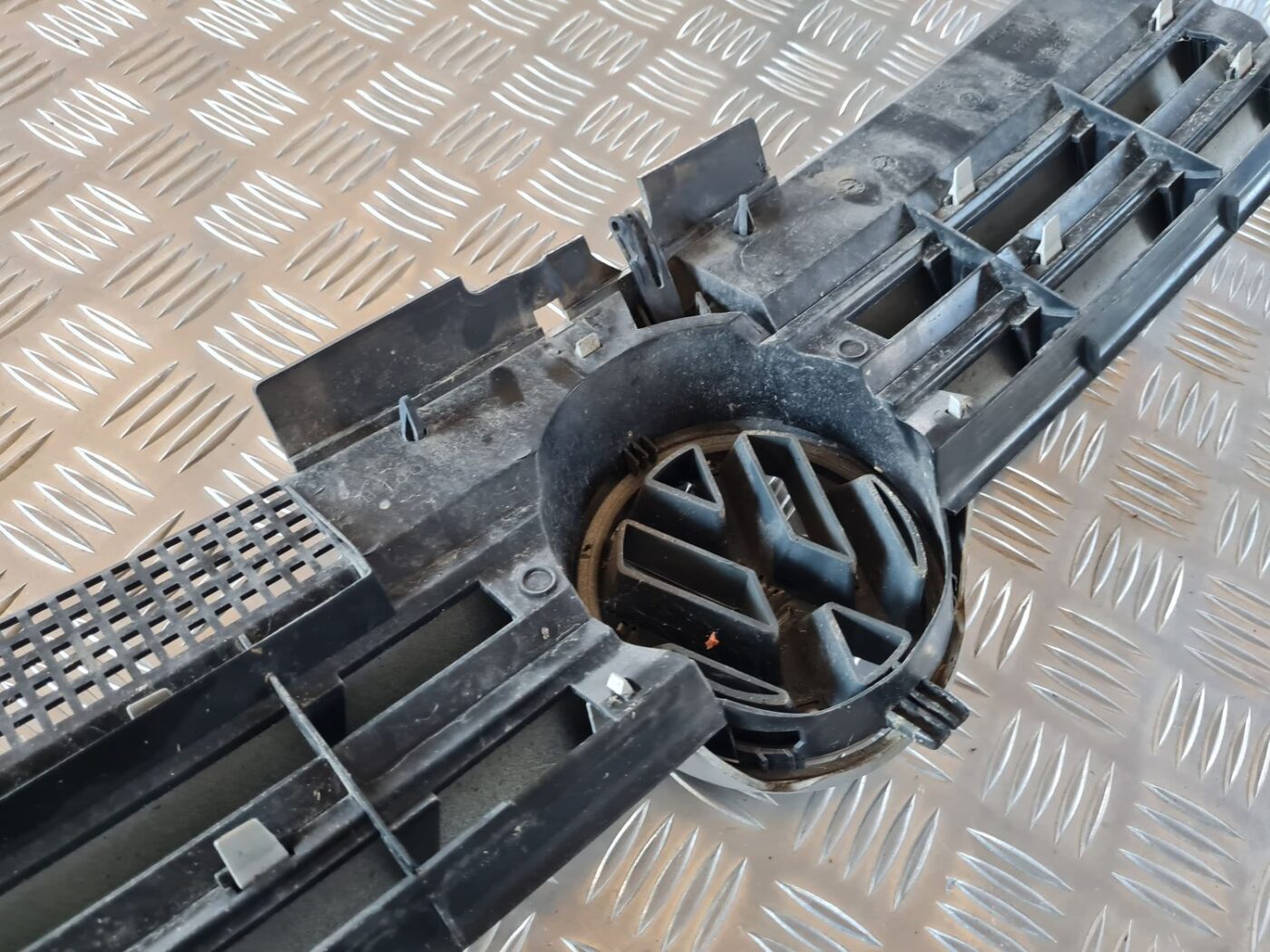 Bufera reste priekš VW GOLF IV 1999