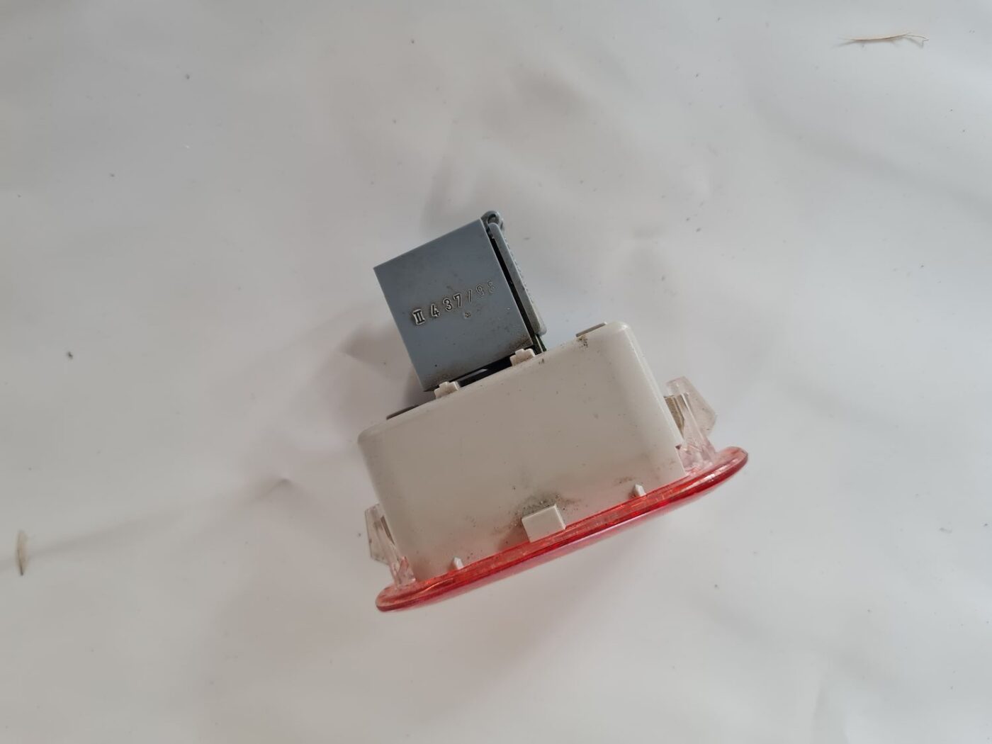 Apgaismojums durvju apdarē priekš VW GOLF IV 1999