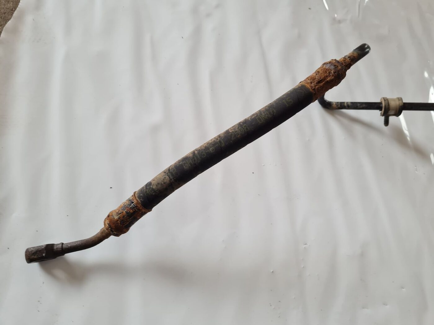 Hidrauliska pastiprinātāja caurule priekš VW GOLF IV 1999 6 Hidrauliska pastiprinātāja caurule priekš VW GOLF IV 1999