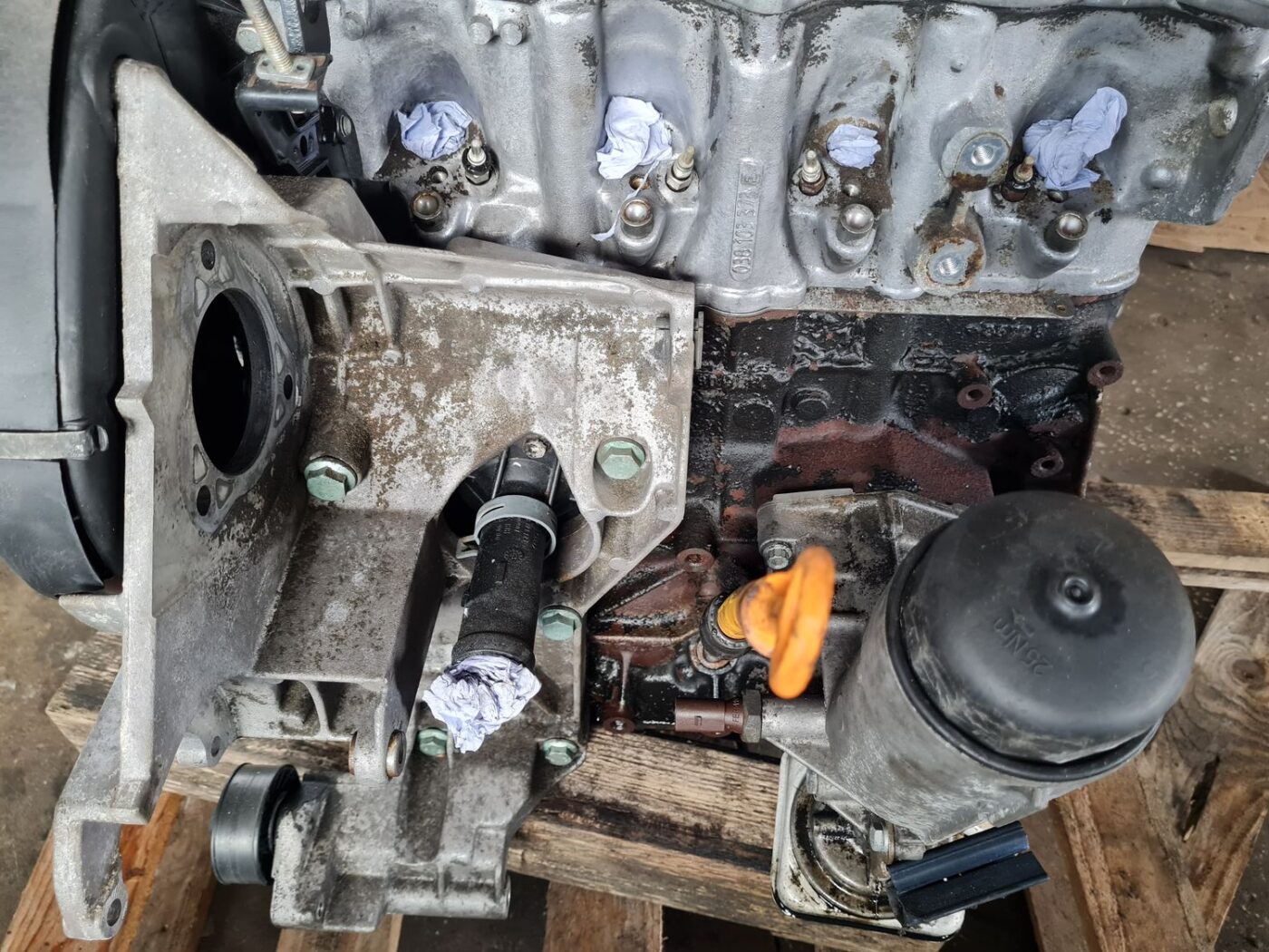 Dzinējs priekš VW GOLF IV 1999 17 Dzinējs priekš VW GOLF IV 1999