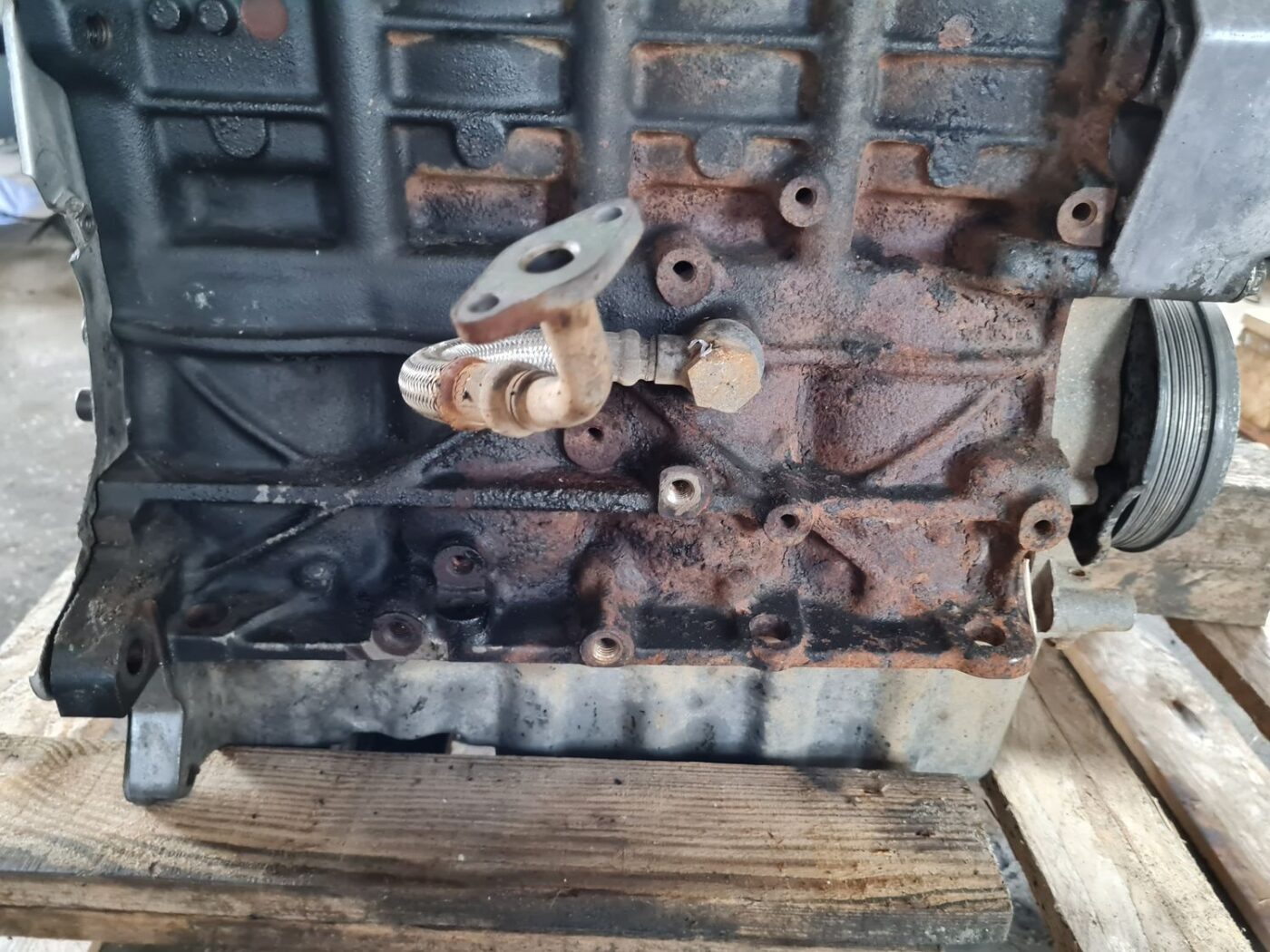 Dzinējs priekš VW GOLF IV 1999 9 Dzinējs priekš VW GOLF IV 1999