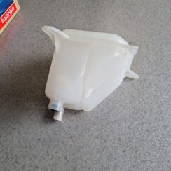 Dzesēšanas šķidruma tvertne priekš