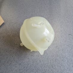 Dzesēšanas šķidruma tvertne priekš