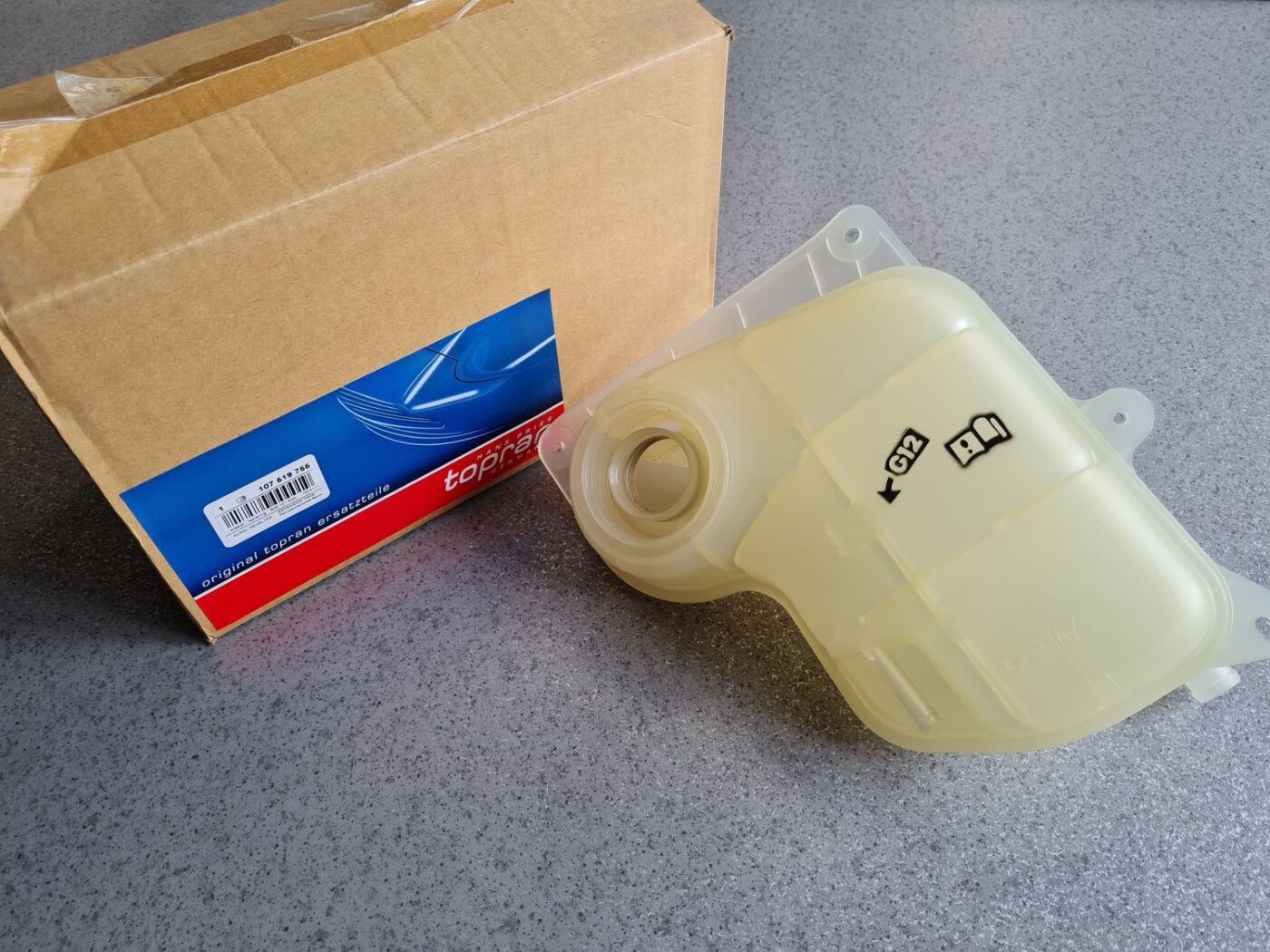 Dzesēšanas šķidruma tvertne priekš