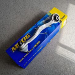 Priekšējas piekares svira priekš