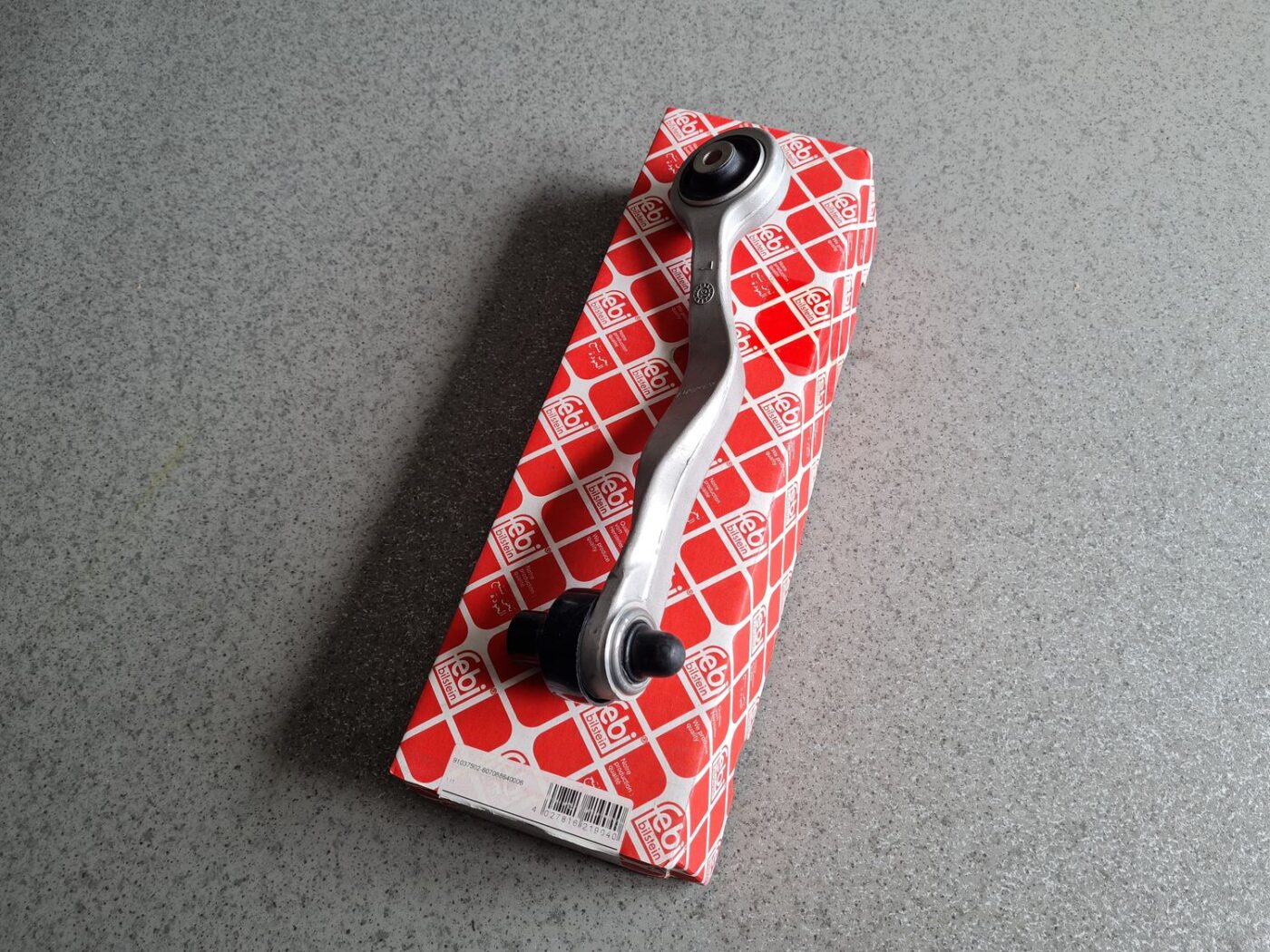 Priekšējas piekares svira priekš