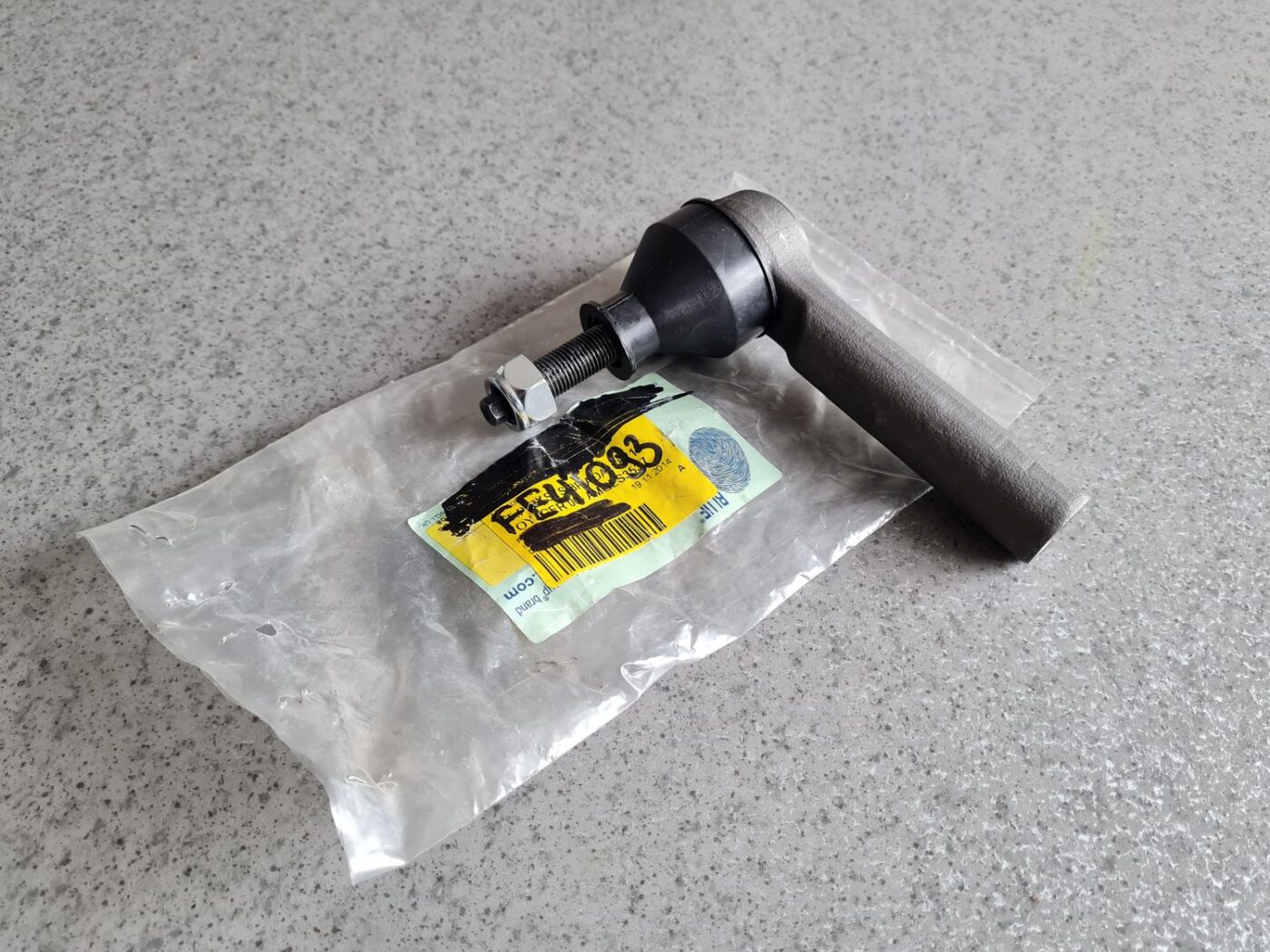 Stūres mehānisma uzgalis priekš