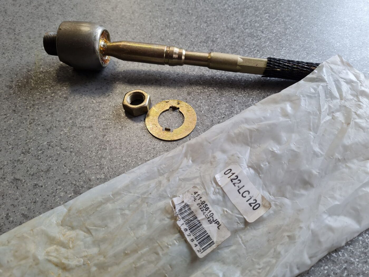 Stūres mehānisma stienis priekš 2 Stūres mehānisma stienis priekš