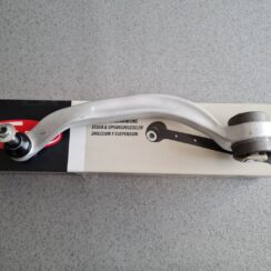 Priekšējas piekares svira priekš