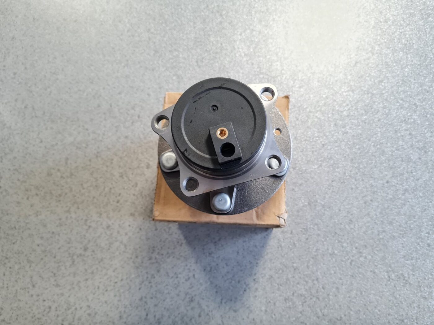 Riteņa rumbas gultnis priekš 2 Riteņa rumbas gultnis priekš