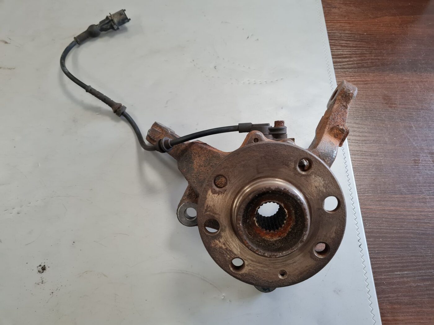 Stūres šarnīrs priekšā pa kreisi priekš OPEL MERIVA 2004