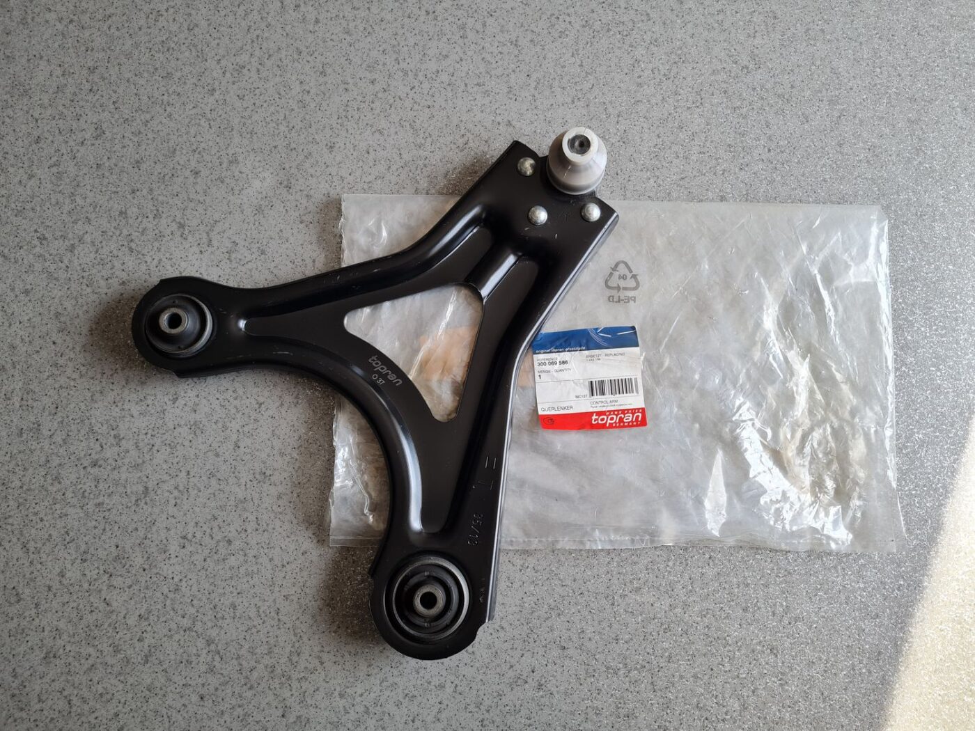 Priekšējas piekares svira priekš