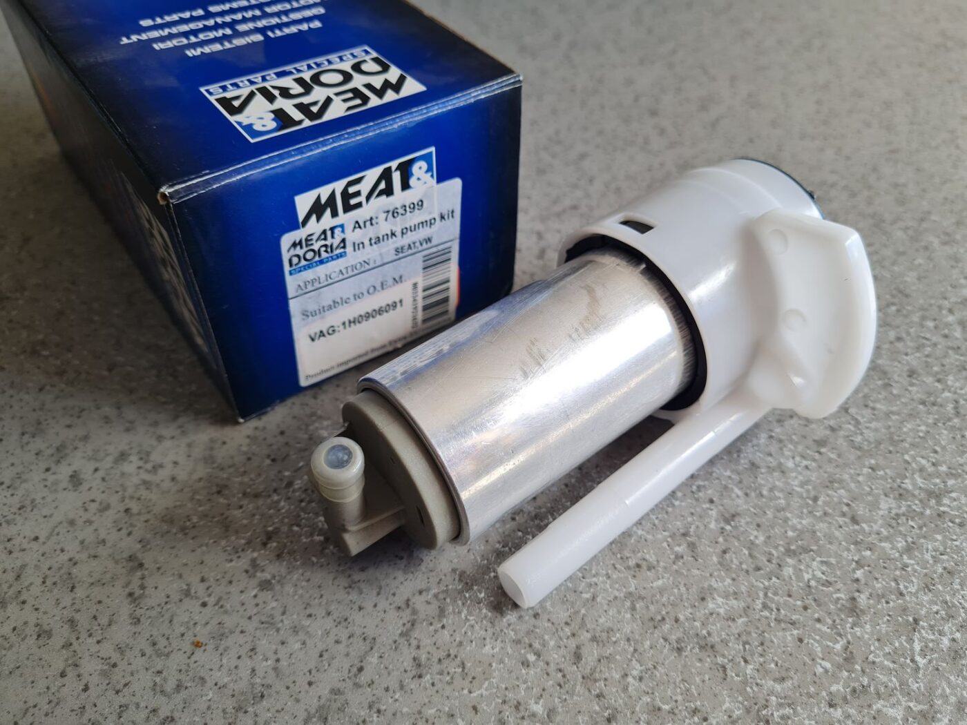 Degvielas tvertnes sūknis priekš