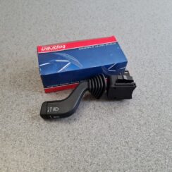 Pagrieziena rādītāju slēdzis priekš