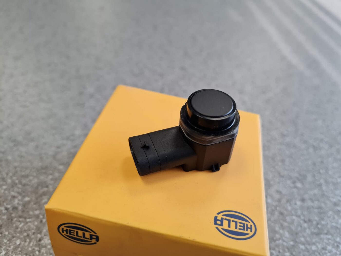 Parkošanās devējs priekš