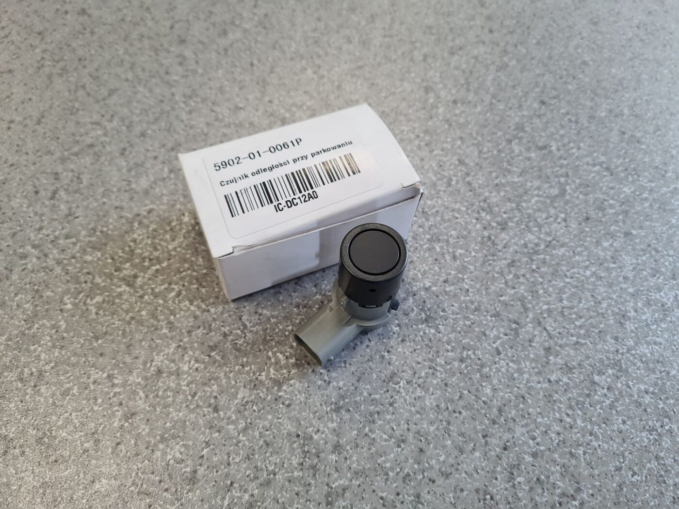 Parkošanās devējs priekš 1 Parkošanās devējs priekš