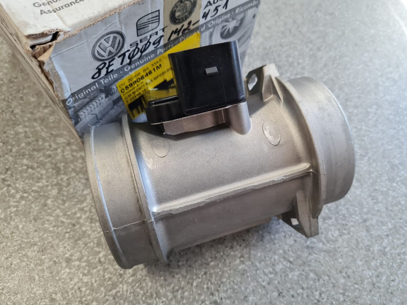 Gaisa plūsmas mērītājs priekš 2 Gaisa plūsmas mērītājs priekš