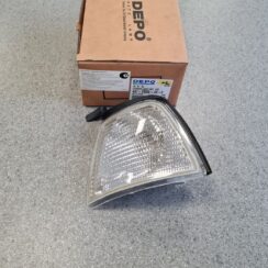 Pagrieziena signala lukturis priekš