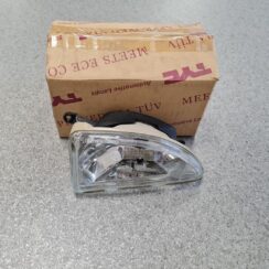 Miglas lukturis priekšā labajā pusē priekš NEW AND USED CAR SPARE PARTS