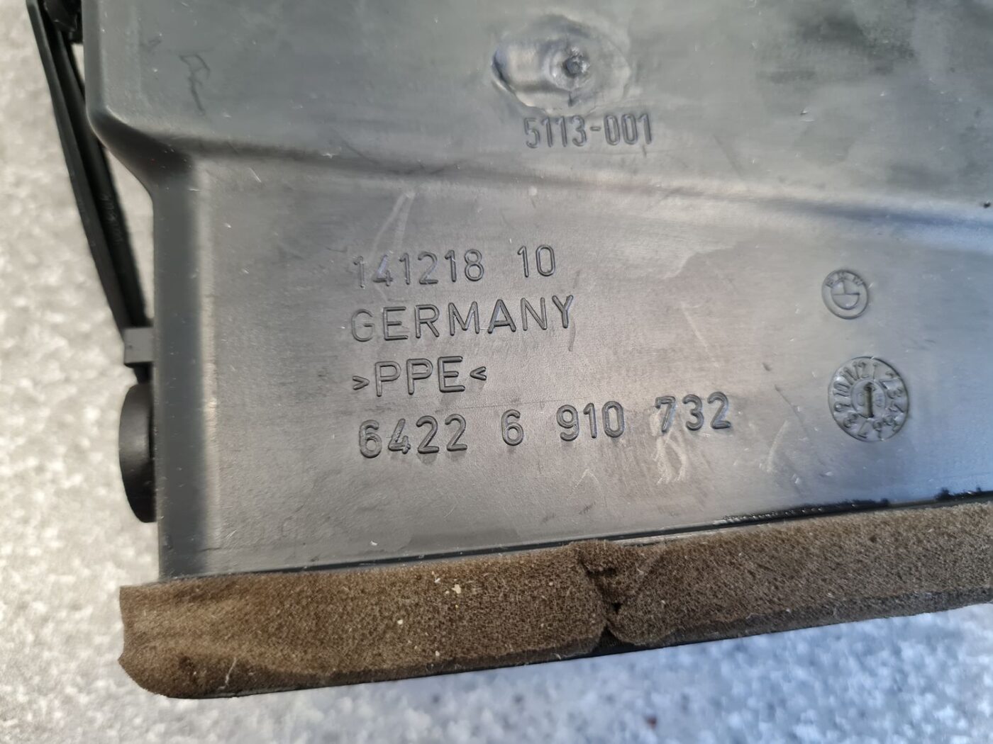 Mērinstrumentu paneļa gaisa vads, pa labi priekš BMW 525 E60 2006 OLIVE 3 Mērinstrumentu paneļa gaisa vads, pa labi priekš BMW 525 E60 2006 OLIVE