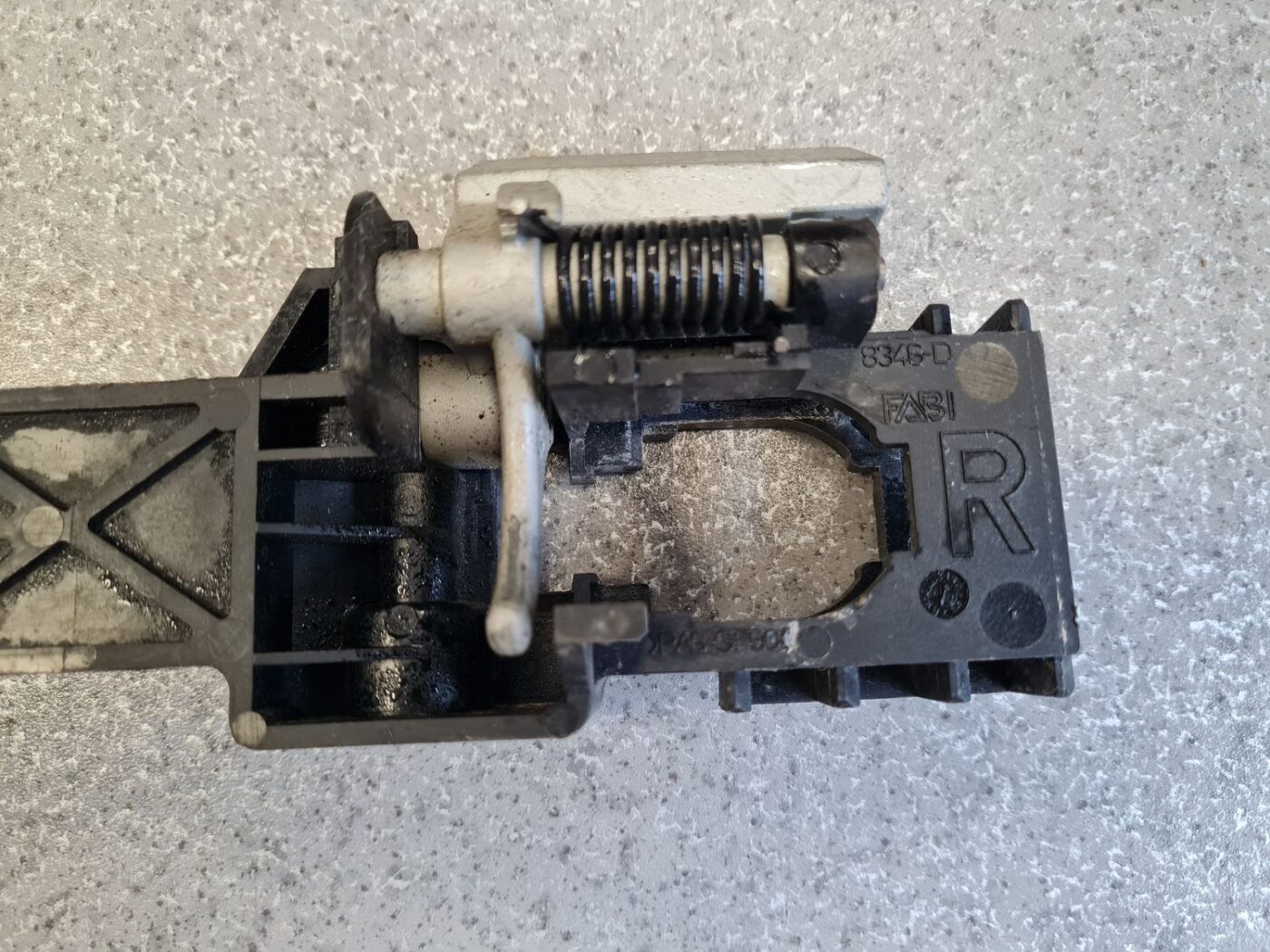 Durvju roktura iekšējais stiprinājums priekš NISSAN PATHFINDER 2006