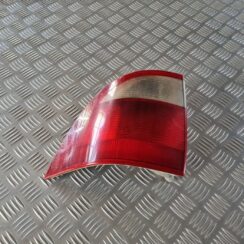 Aizmugurējais kreisais lukturis priekš SAAB 9-5 1999