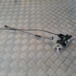 Aizmugurējo labo durvju slēdzene priekš SAAB 9-5 1999