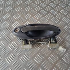 Priekšējāis kreisais durvju rokturis priekš SAAB 9-5 1999