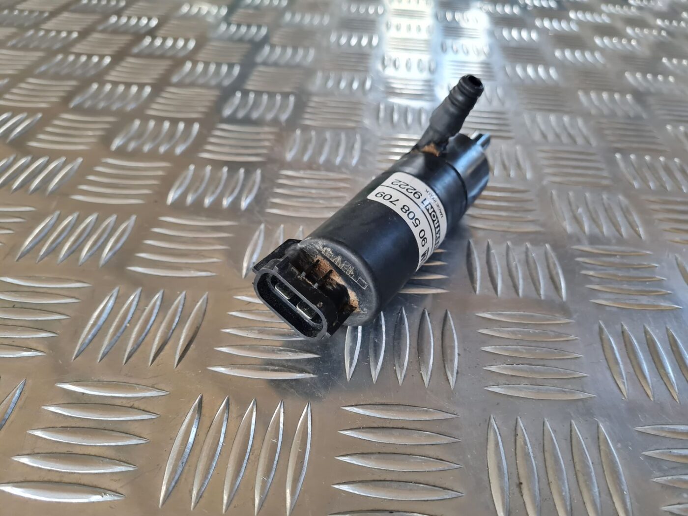 Mazgātāja šķidruma sūknis priekš SAAB 9-5 1999 3 Mazgātāja šķidruma sūknis priekš SAAB 9-5 1999