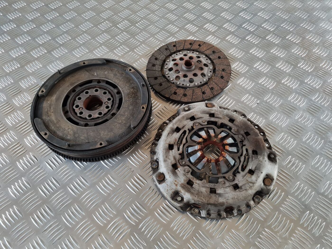 Sajūga komplekts priekš SAAB 9-5 1999