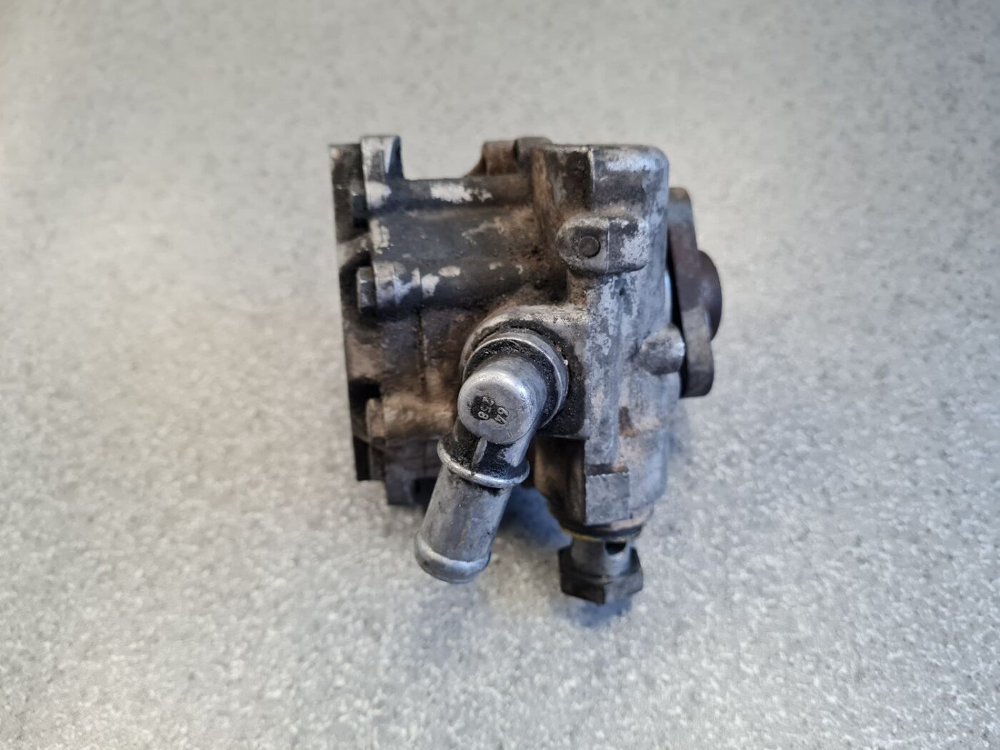 Hidrauliskais pastiprinātājs priekš AUDI A6 AVANT 2003