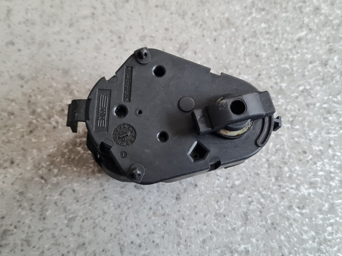 Apsildes sistēmas aktuators priekš BMW 530D E61 2006 TOURING BLUE 4 Apsildes sistēmas aktuators priekš BMW 530D E61 2006 TOURING BLUE