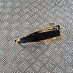 Aizmugurējais kreisais durvju rokturis priekš SAAB 9-3 2009