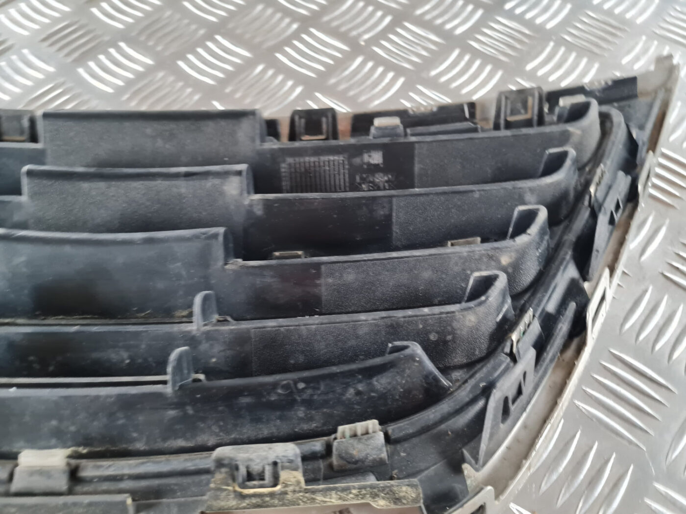 Bufera reste priekš SAAB 9-3 2009 3 Bufera reste priekš SAAB 9-3 2009