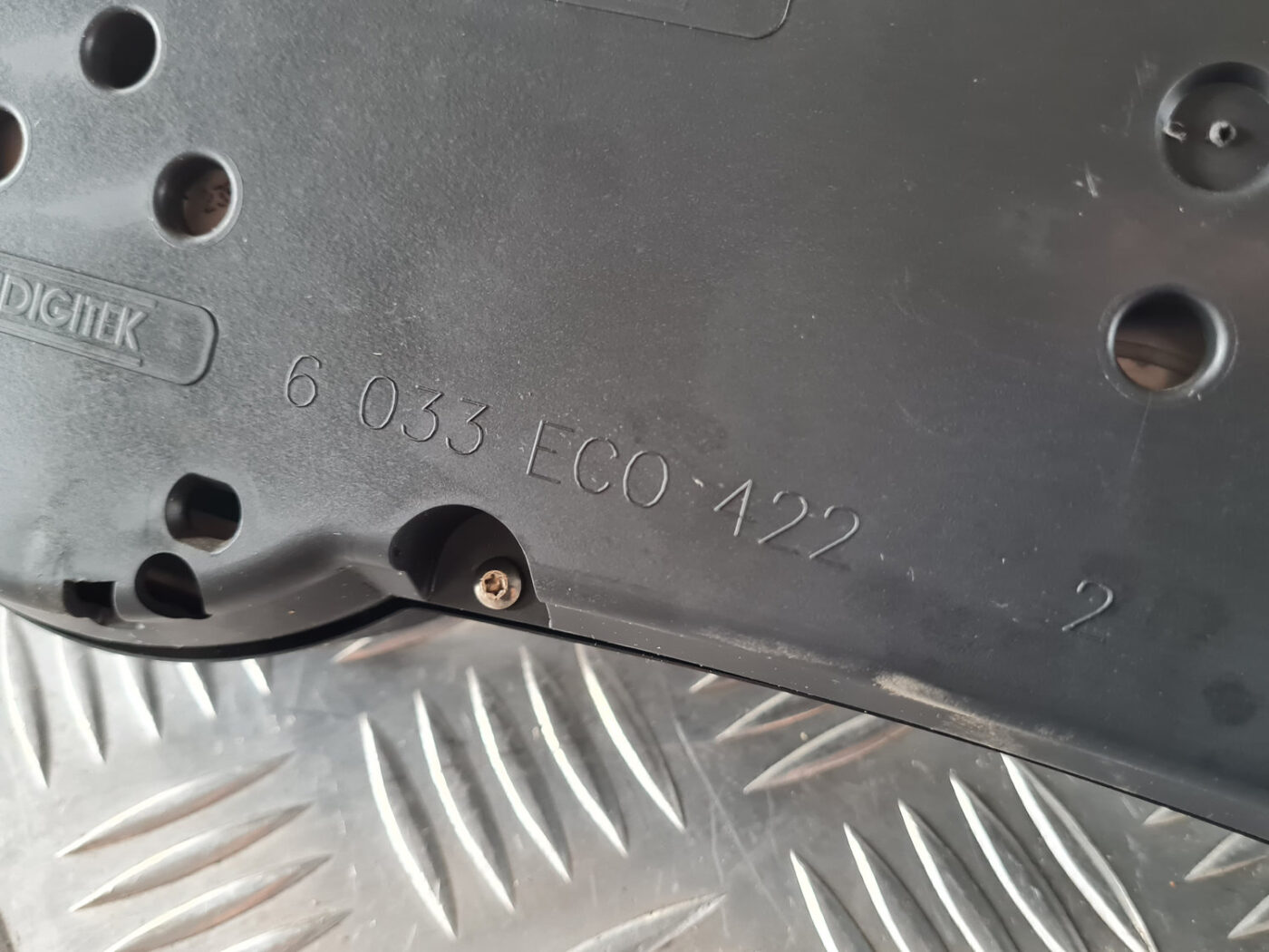 Spidometrs priekš SAAB 9-3 2009 5 Spidometrs priekš SAAB 9-3 2009