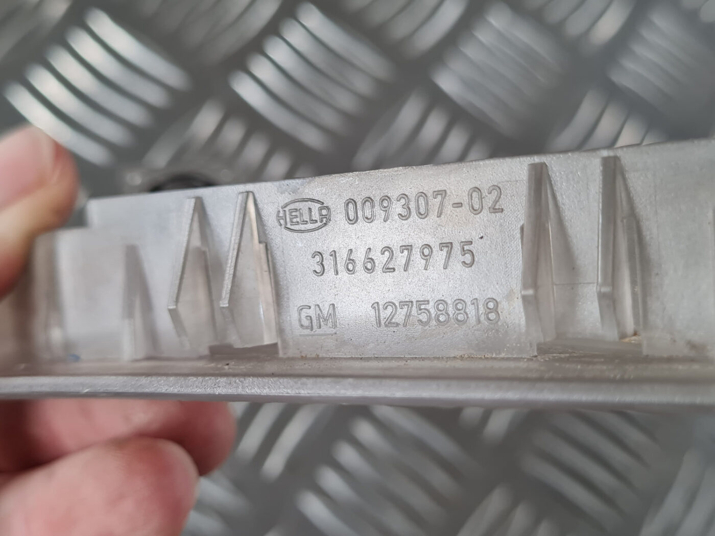 Apgaismojums bagažnieka nodalījuma priekš SAAB 9-3 2009 3 Apgaismojums bagažnieka nodalījuma priekš SAAB 9-3 2009