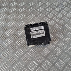 Parkošanās devēju vadības bloks priekš SAAB 9-3 2009