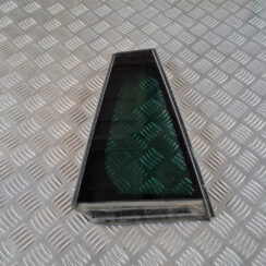 Labo durvju stūra stikls priekš SAAB 9-3 2009