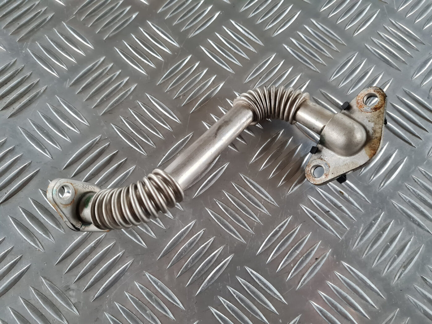 Turbīnas caurule priekš SAAB 9-3 2009 2 Turbīnas caurule priekš SAAB 9-3 2009