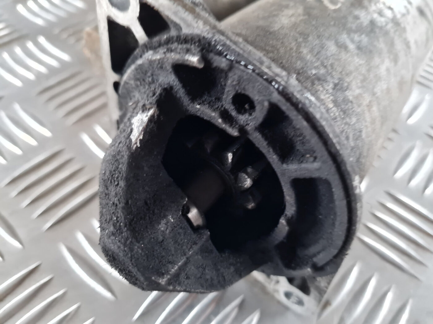 Starteris priekš SAAB 9-3 2009 2 Starteris priekš SAAB 9-3 2009