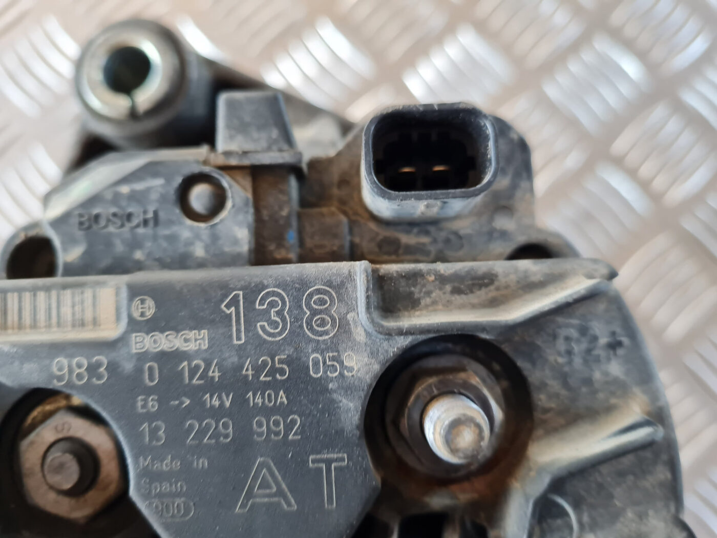 Ģenerators priekš SAAB 9-3 2009