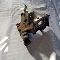 Dzinēja kronšteins priekš SAAB 9-3 2009